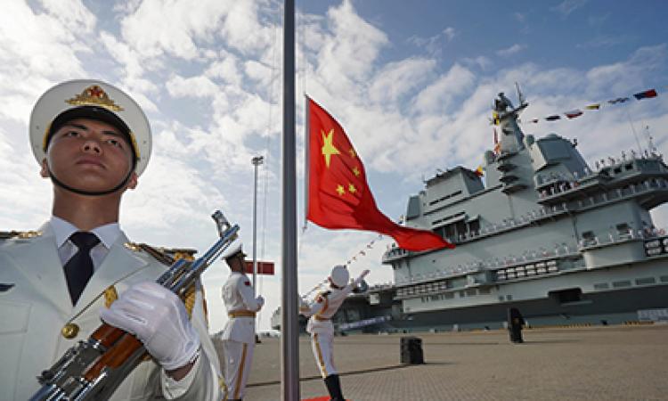 Минобороны Китая выразило протест США из-за захода американского эсминца в воды КНР